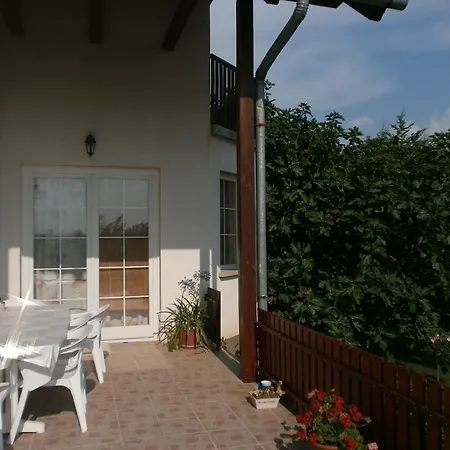 Apartmán Feher Rozsa *