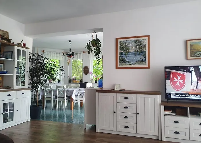 דירה Feher Rozsa