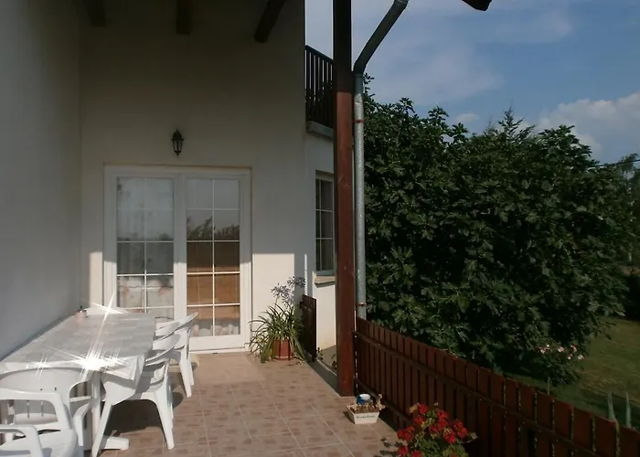 شقة Feher Rozsa *