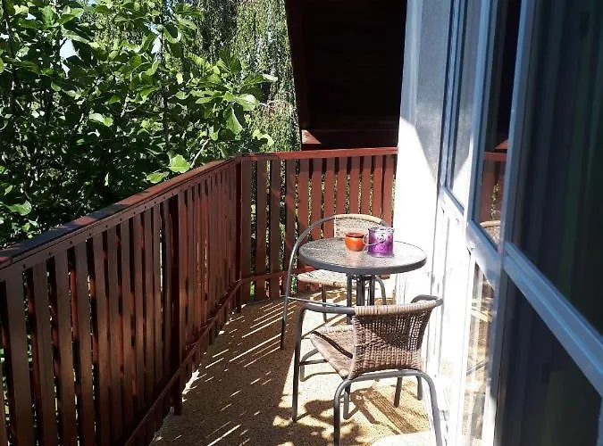 Feher Rozsa شقة تشيرستوموي